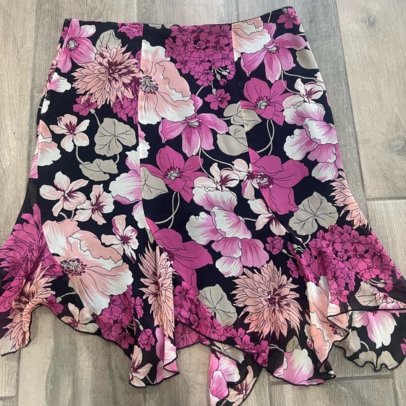 Karen Kane Pink Floral Plus Size 100% Silk Skirt Side Zipper Lined Size 14 - Picture 5 of 6